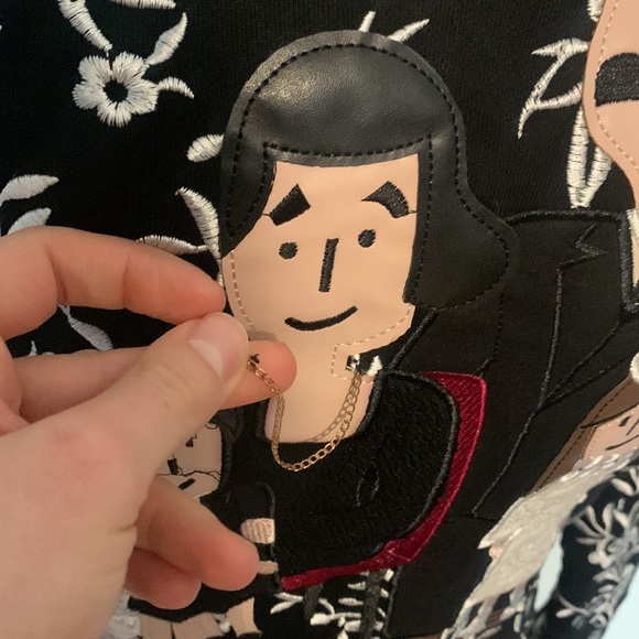 D&G Funeral Family Sweater - Picture 6 of 13